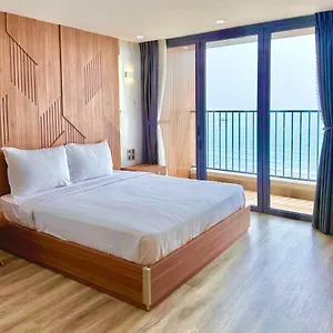 Bay Hotel